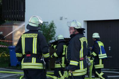 Deisslingen: Dachstuhl eines Mehrfamilienhauses in Vollbrand 